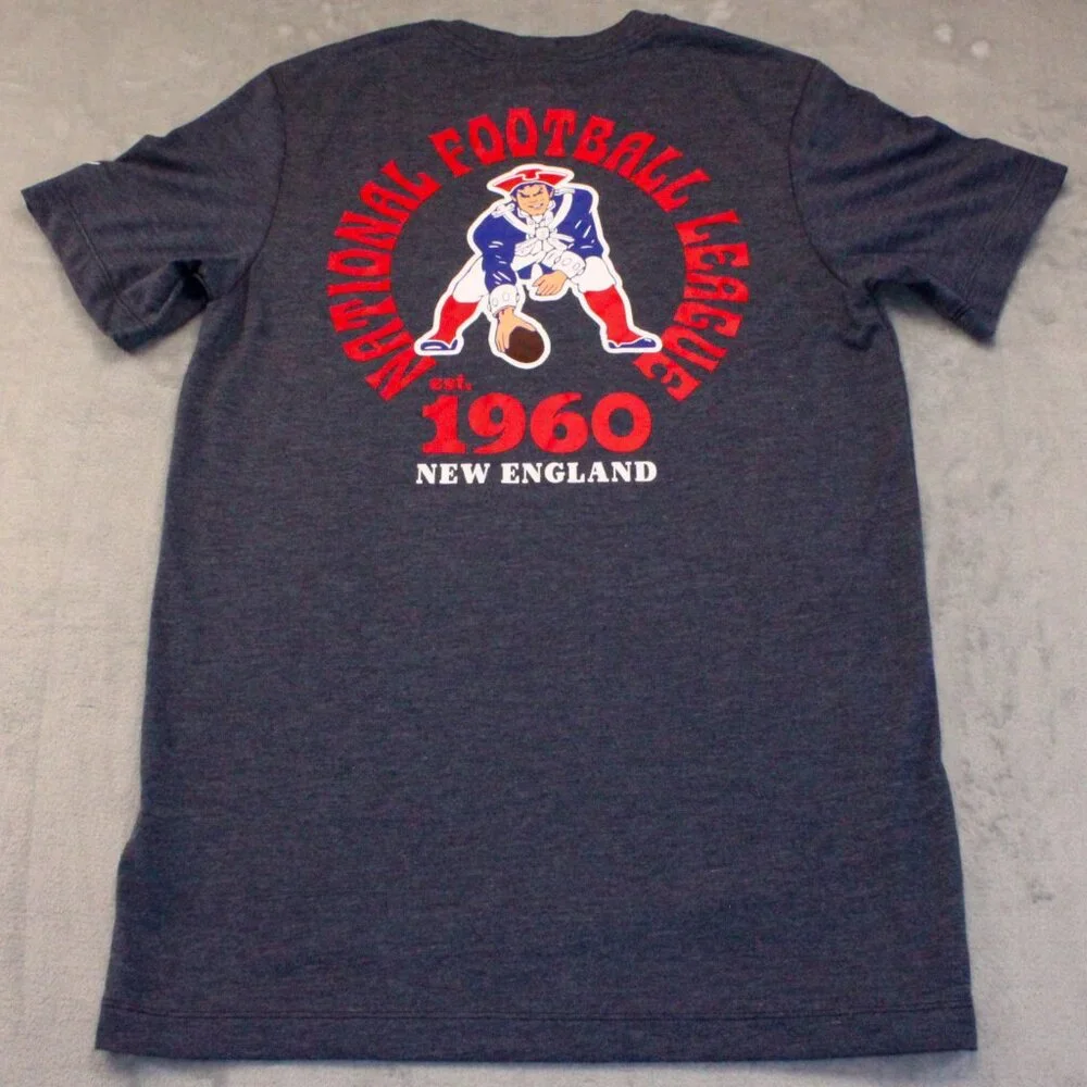 New England Patriots Short Sleeve Crew Neck Tee Men's - Picture 3 of 10